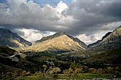 Creta - il paesaggio montuoso a Sud di Retimo nei pressi di Moni Preveli.